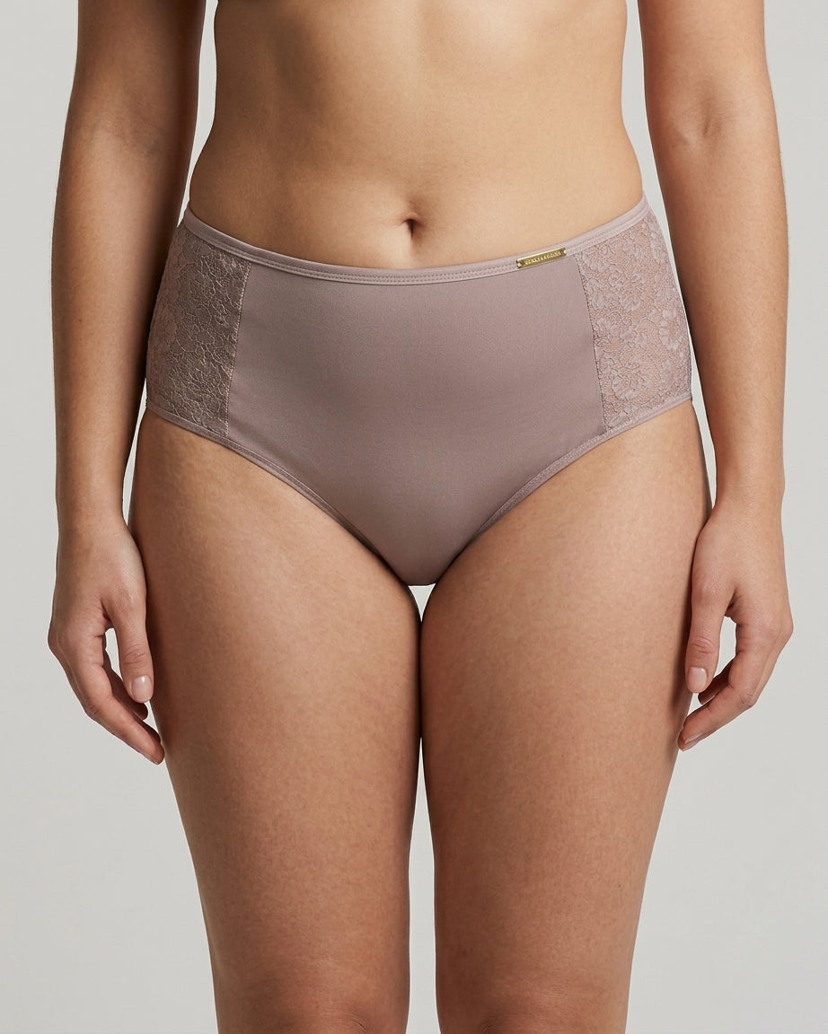 Calcinha Plus Size Microfibra Com Compressão E Renda