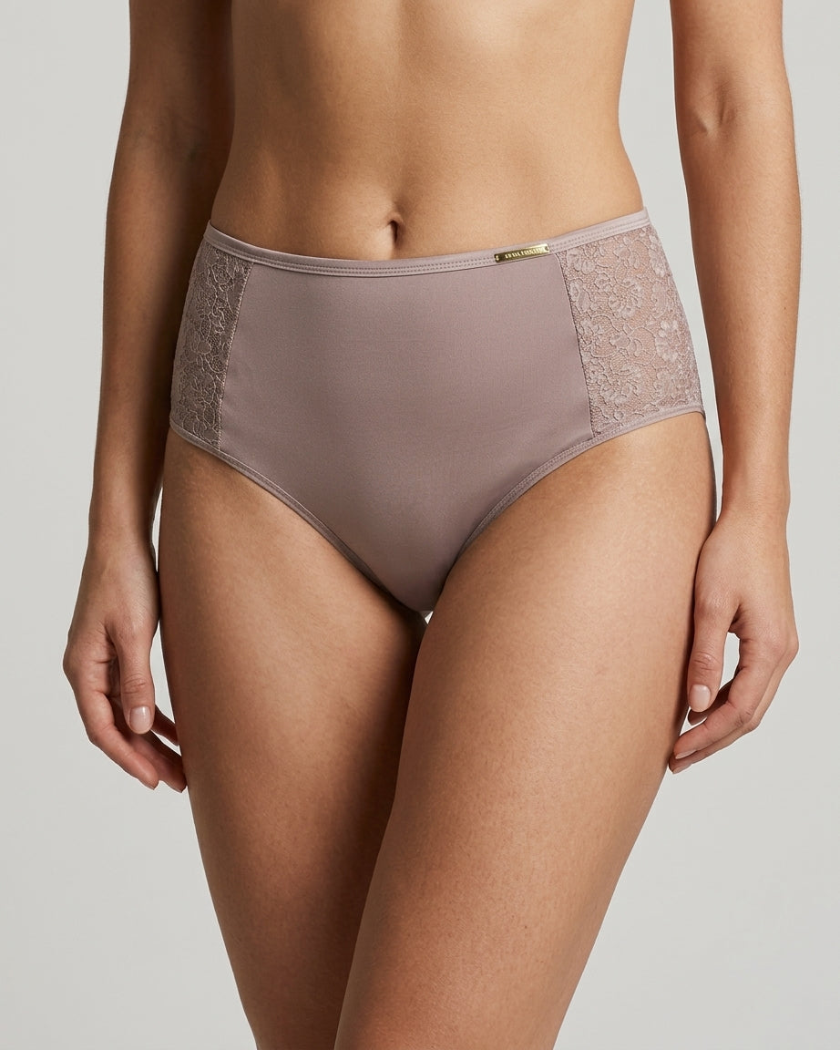 Calcinha Plus Size Microfibra Com Compressão E Renda